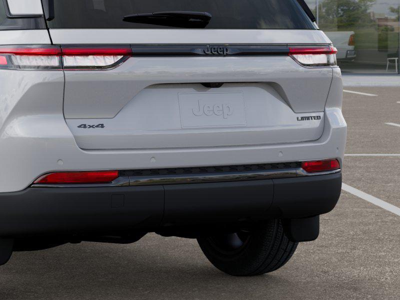 new 2025 Jeep Grand Cherokee car, priced at $49,316