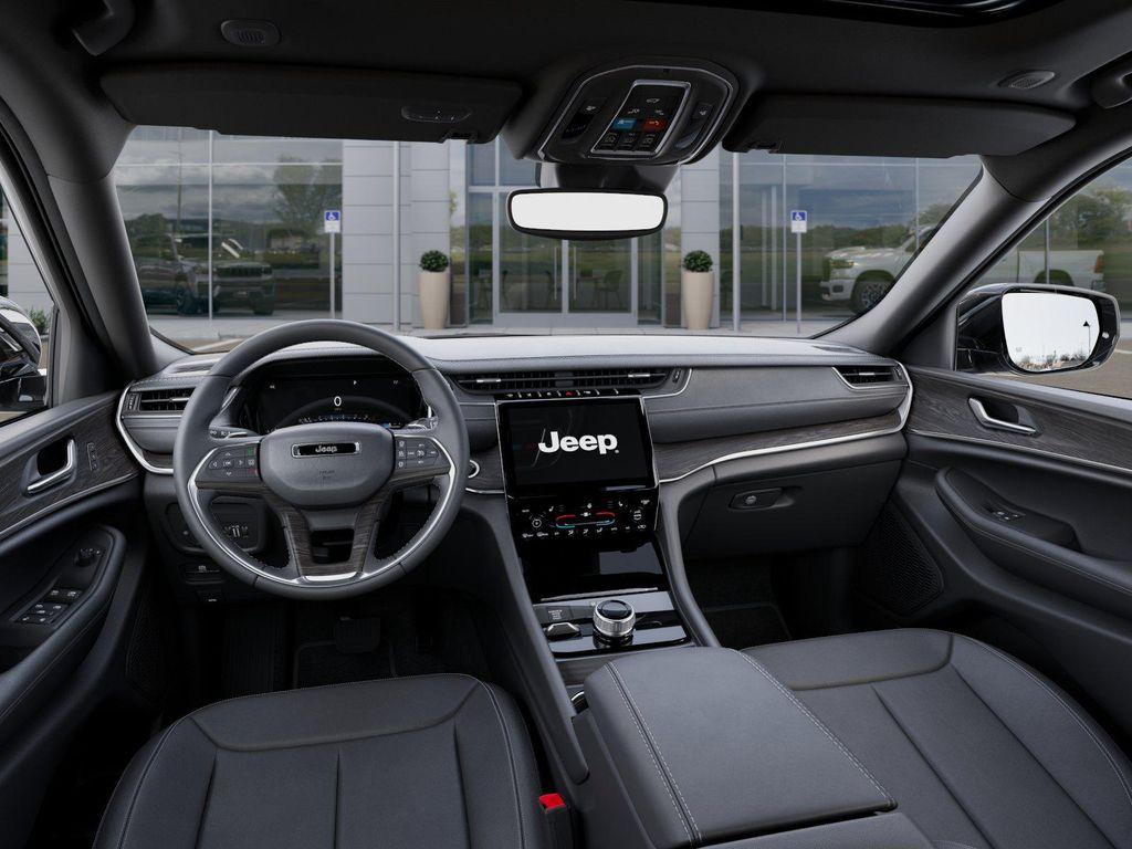 new 2025 Jeep Grand Cherokee car, priced at $50,910