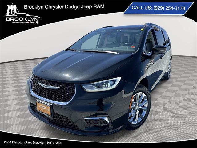 used 2021 Chrysler Pacifica car, priced at $31,388