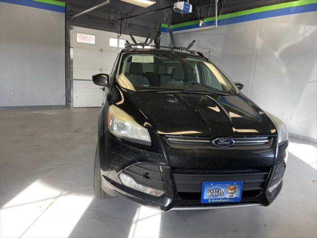 used 2014 Ford Escape car, priced at $4,995