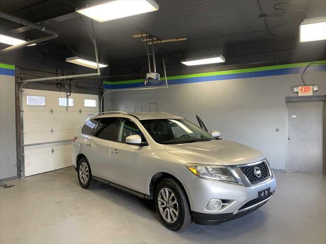 used 2013 Nissan Pathfinder car