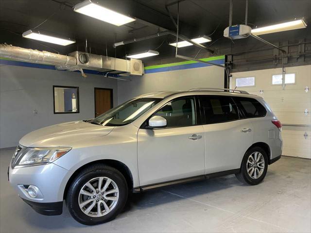 used 2013 Nissan Pathfinder car