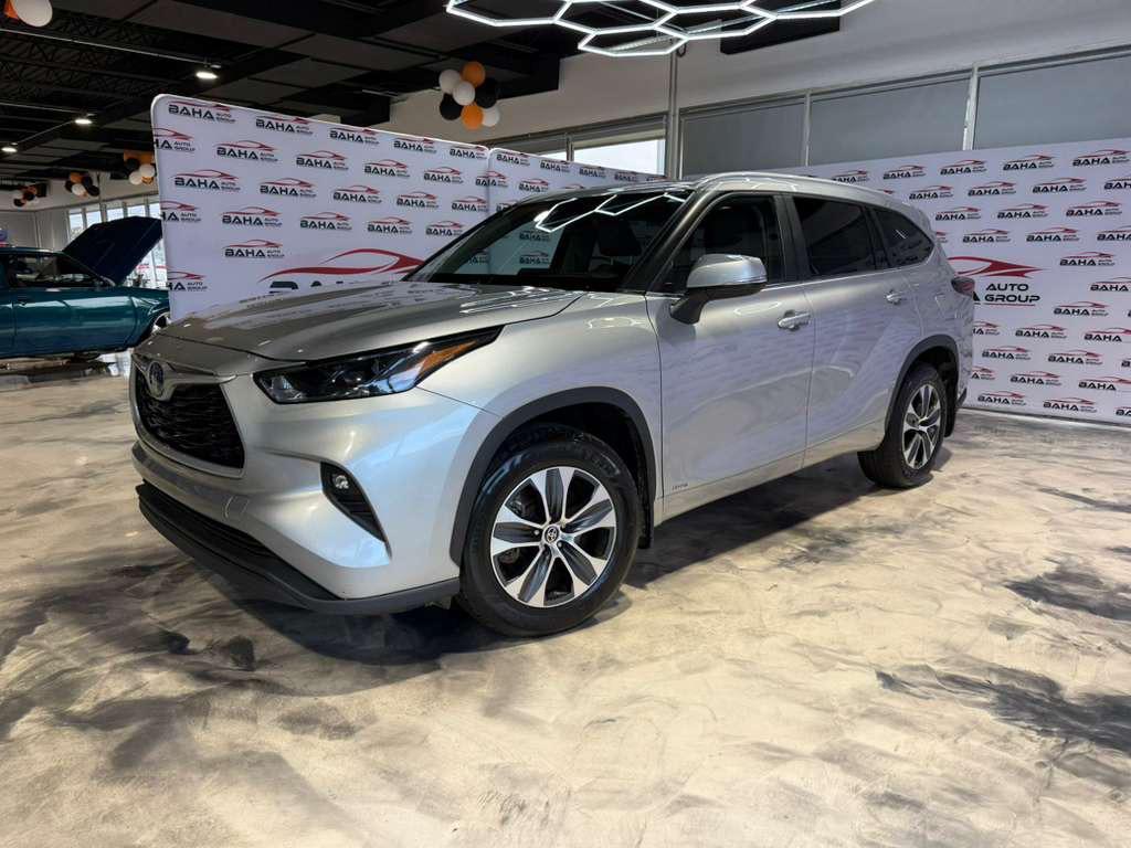 used 2024 Toyota Highlander Hybrid car, priced at $36,995