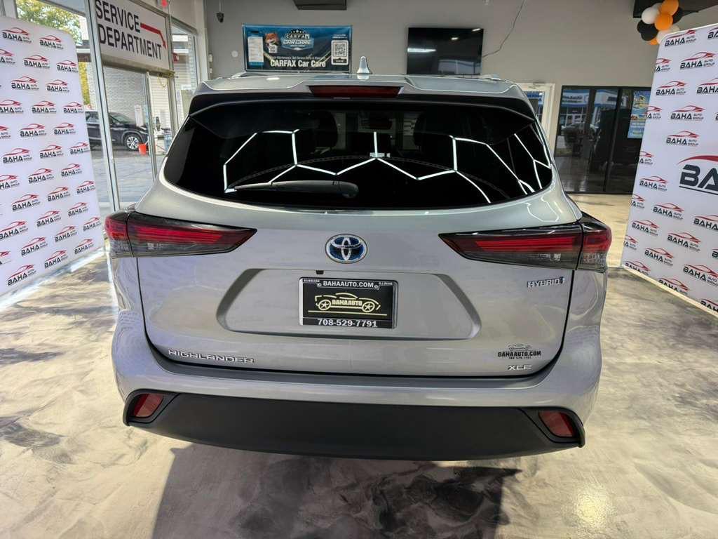 used 2024 Toyota Highlander Hybrid car, priced at $36,995