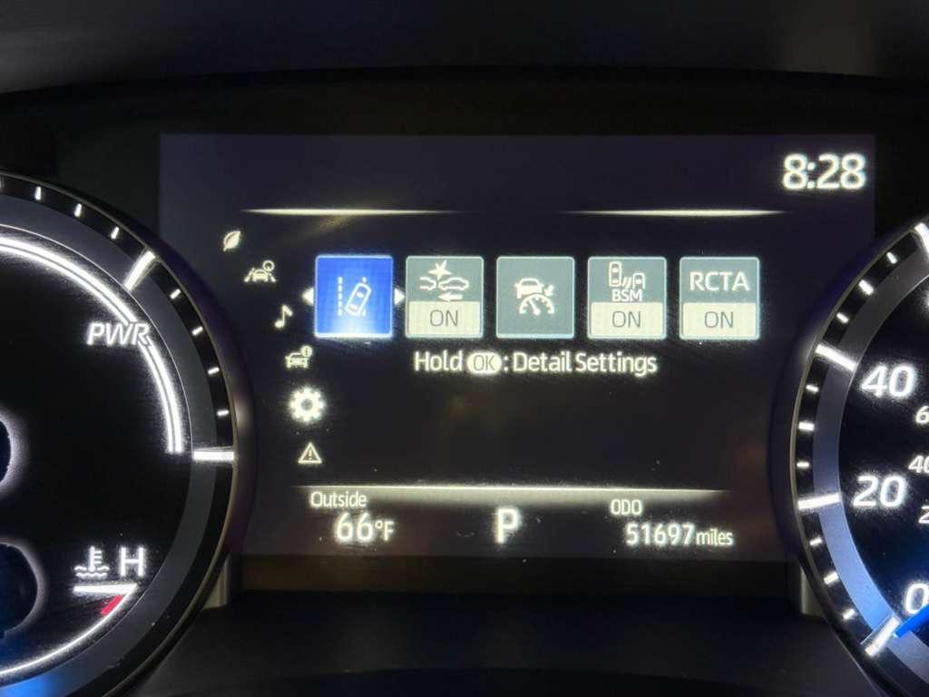 used 2021 Toyota Highlander Hybrid car, priced at $33,995