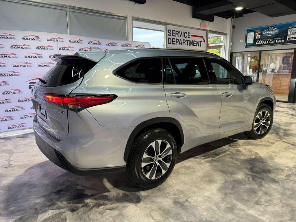 used 2021 Toyota Highlander Hybrid car, priced at $33,995