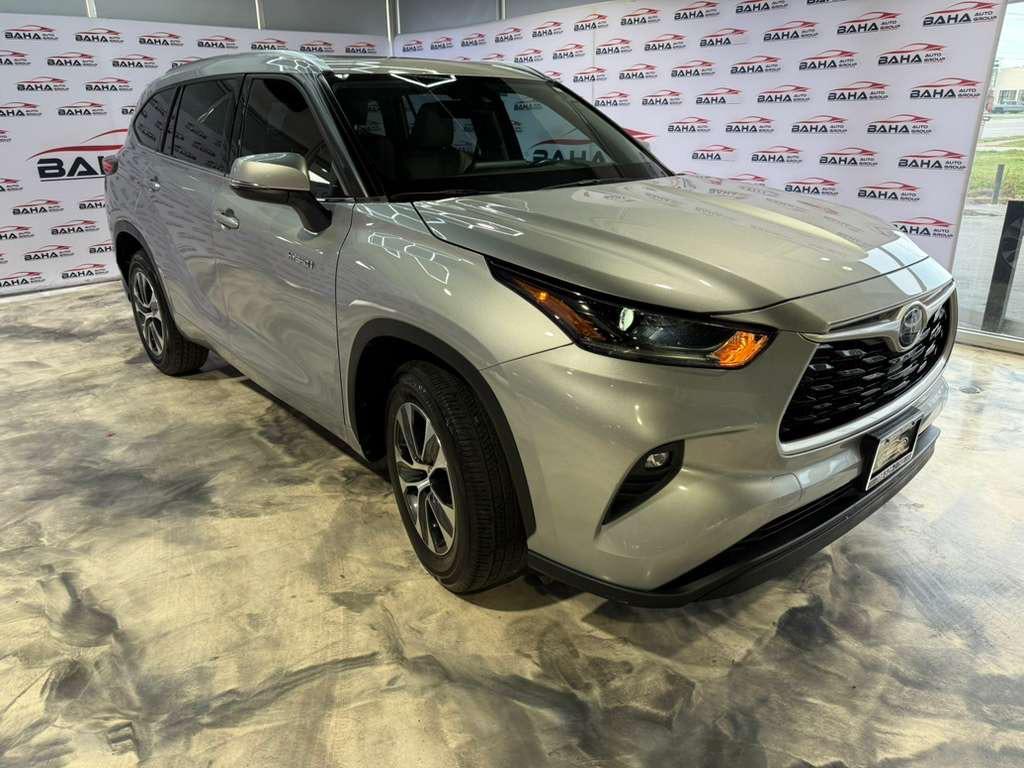 used 2021 Toyota Highlander Hybrid car, priced at $33,995