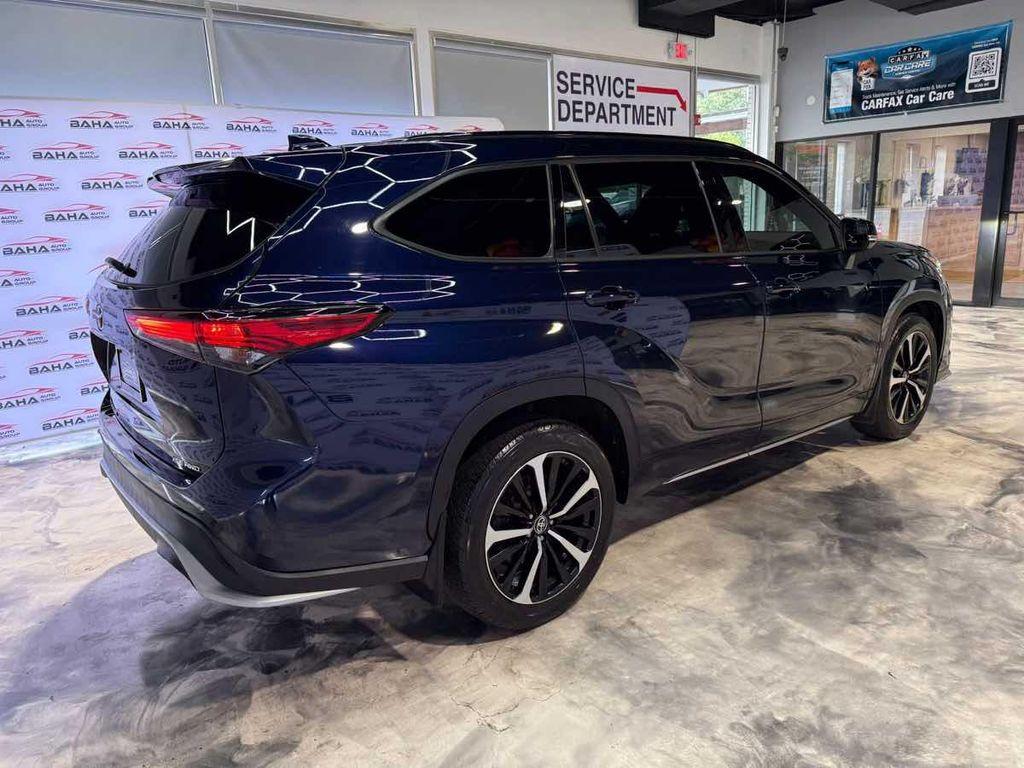 used 2022 Toyota Highlander car, priced at $31,995