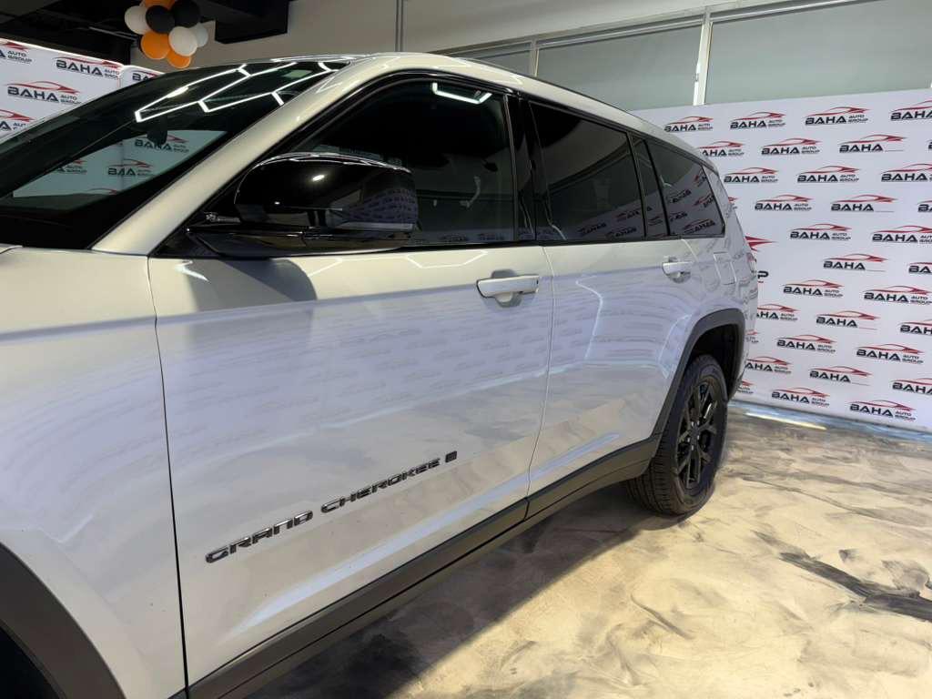 used 2024 Jeep Grand Cherokee L car, priced at $33,995