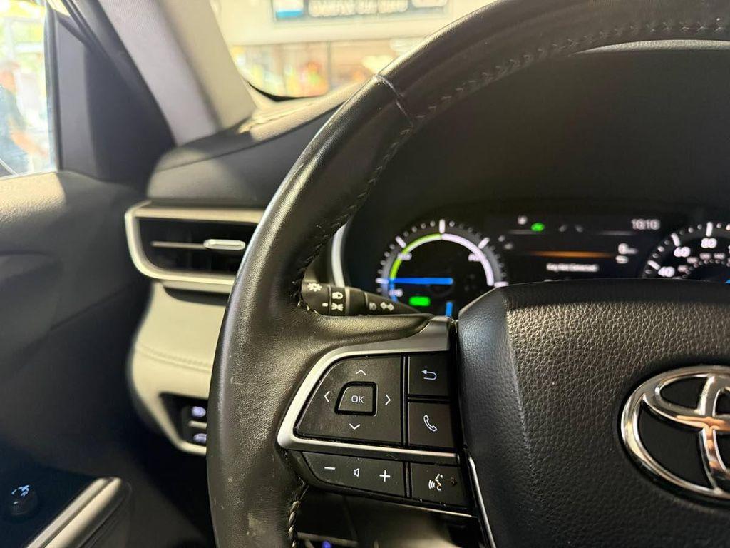 used 2021 Toyota Highlander Hybrid car, priced at $31,995