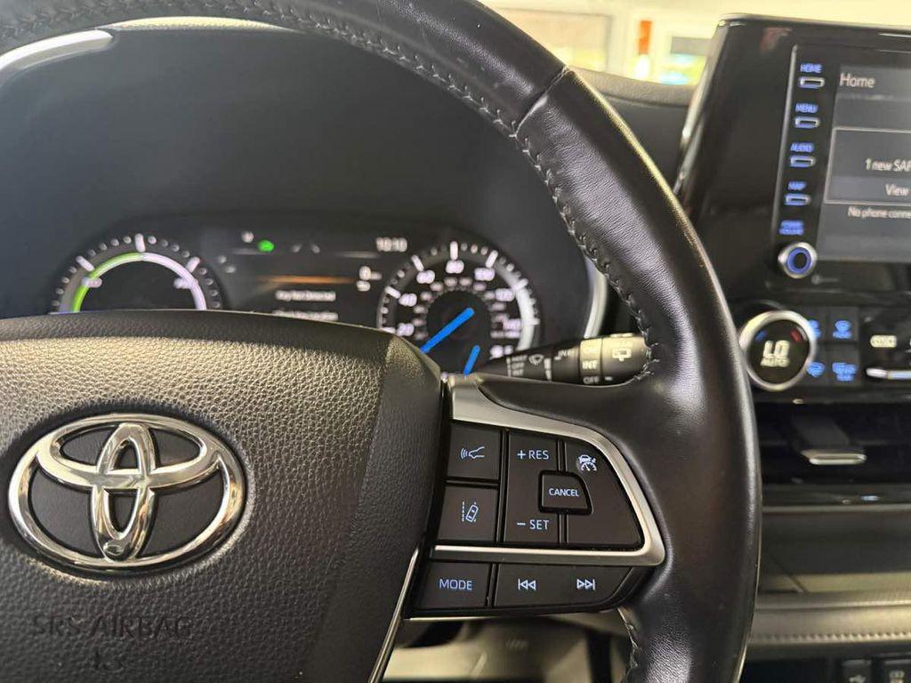 used 2021 Toyota Highlander Hybrid car, priced at $31,995
