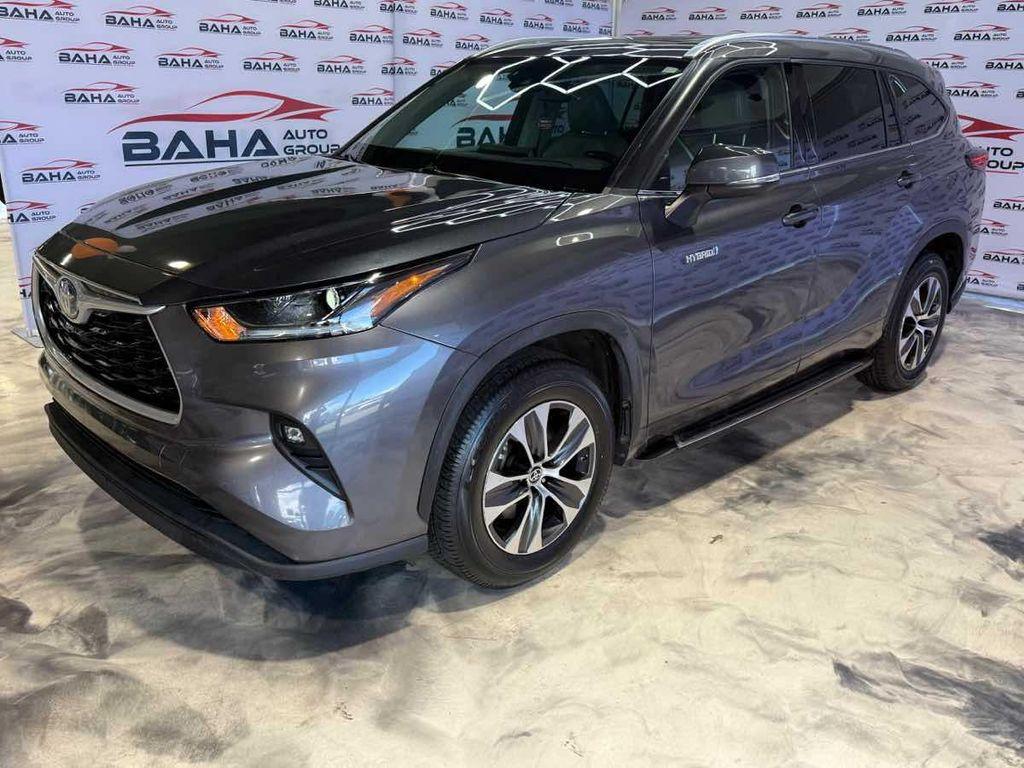 used 2021 Toyota Highlander Hybrid car, priced at $31,995