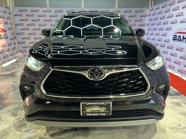 used 2021 Toyota Highlander car, priced at $27,595