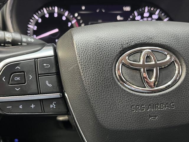 used 2021 Toyota Highlander car, priced at $27,595