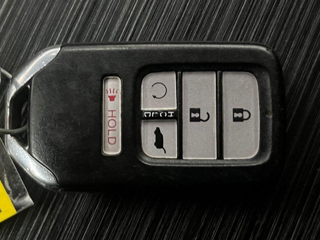 used 2022 Honda Pilot car, priced at $27,995