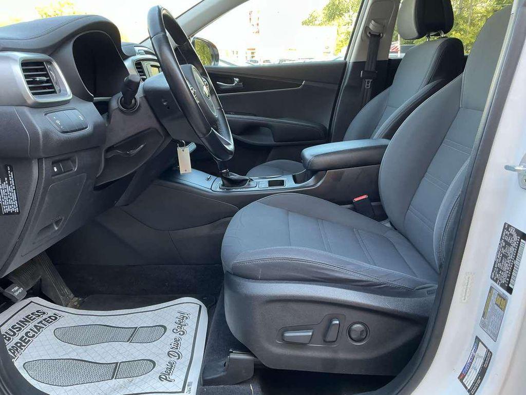 used 2016 Kia Sorento car, priced at $11,495