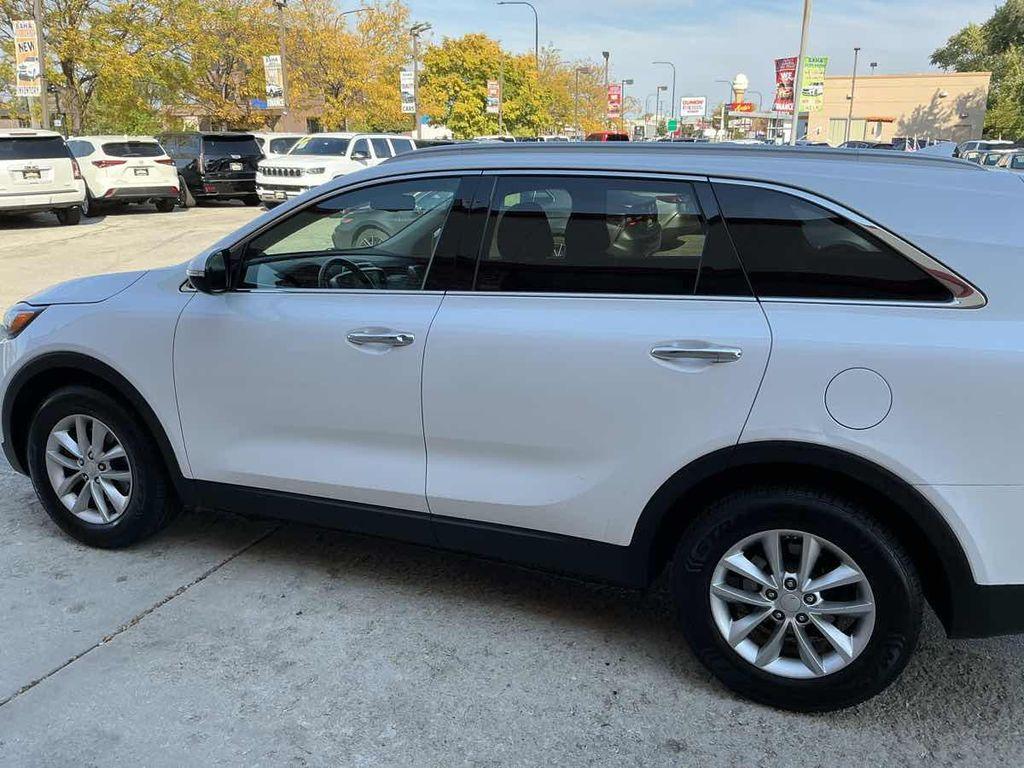 used 2016 Kia Sorento car, priced at $11,495