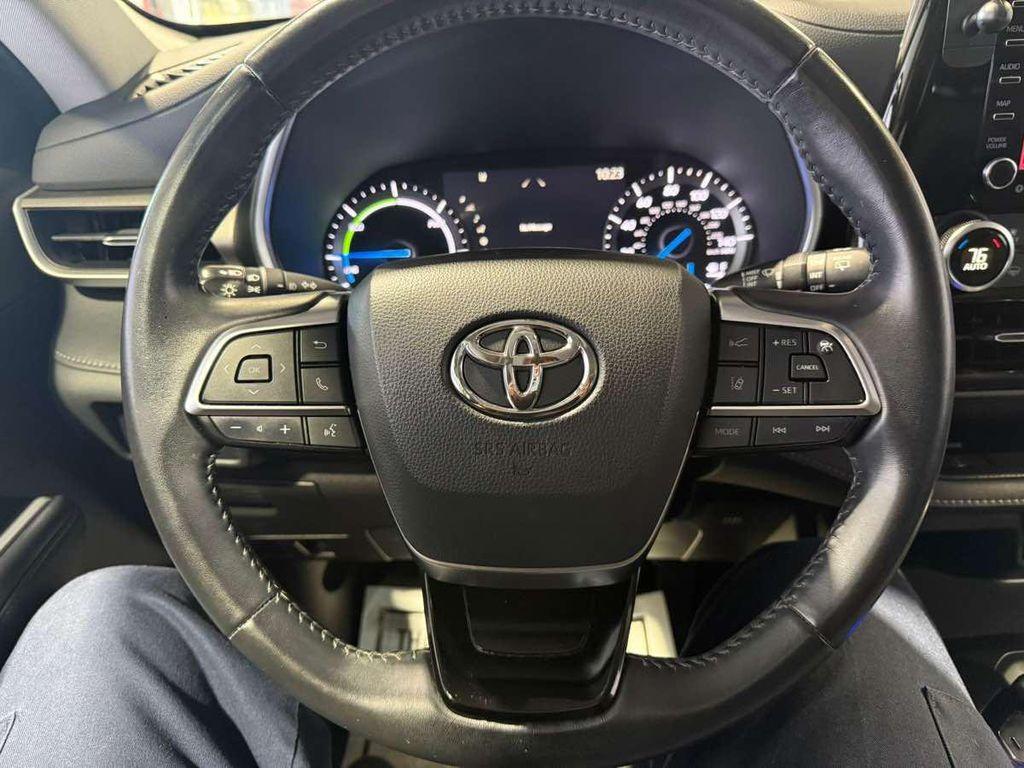 used 2021 Toyota Highlander Hybrid car, priced at $31,995