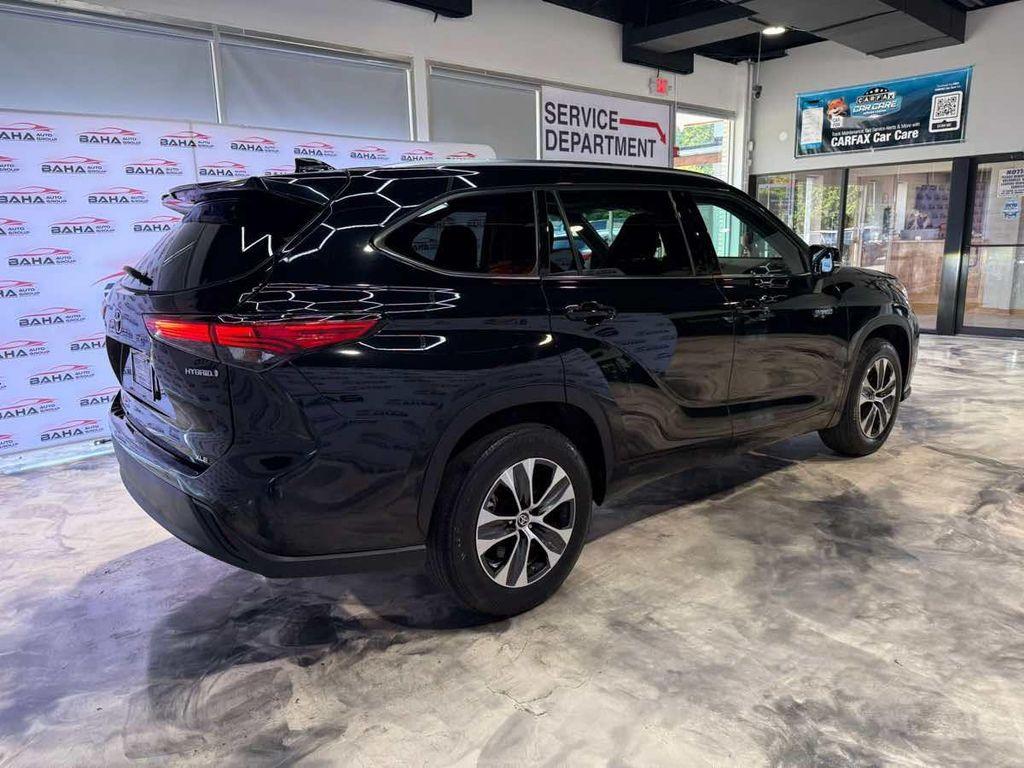 used 2021 Toyota Highlander Hybrid car, priced at $31,995