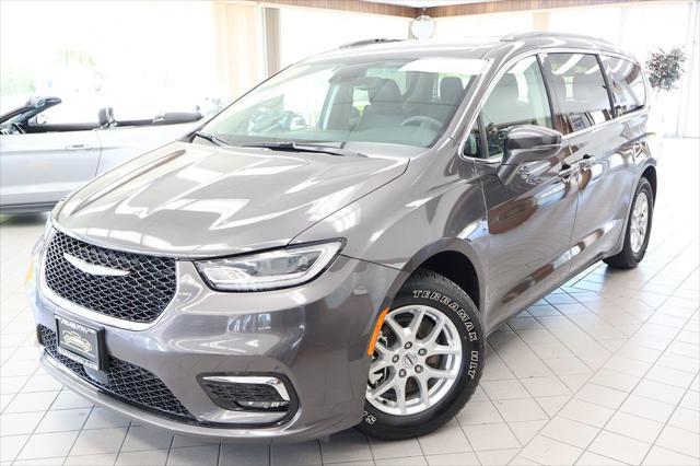 used 2022 Chrysler Pacifica car, priced at $22,395