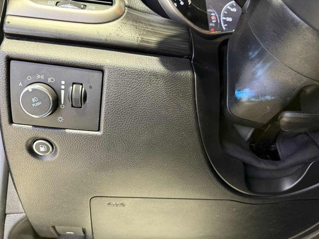 used 2021 Jeep Grand Cherokee car, priced at $19,995