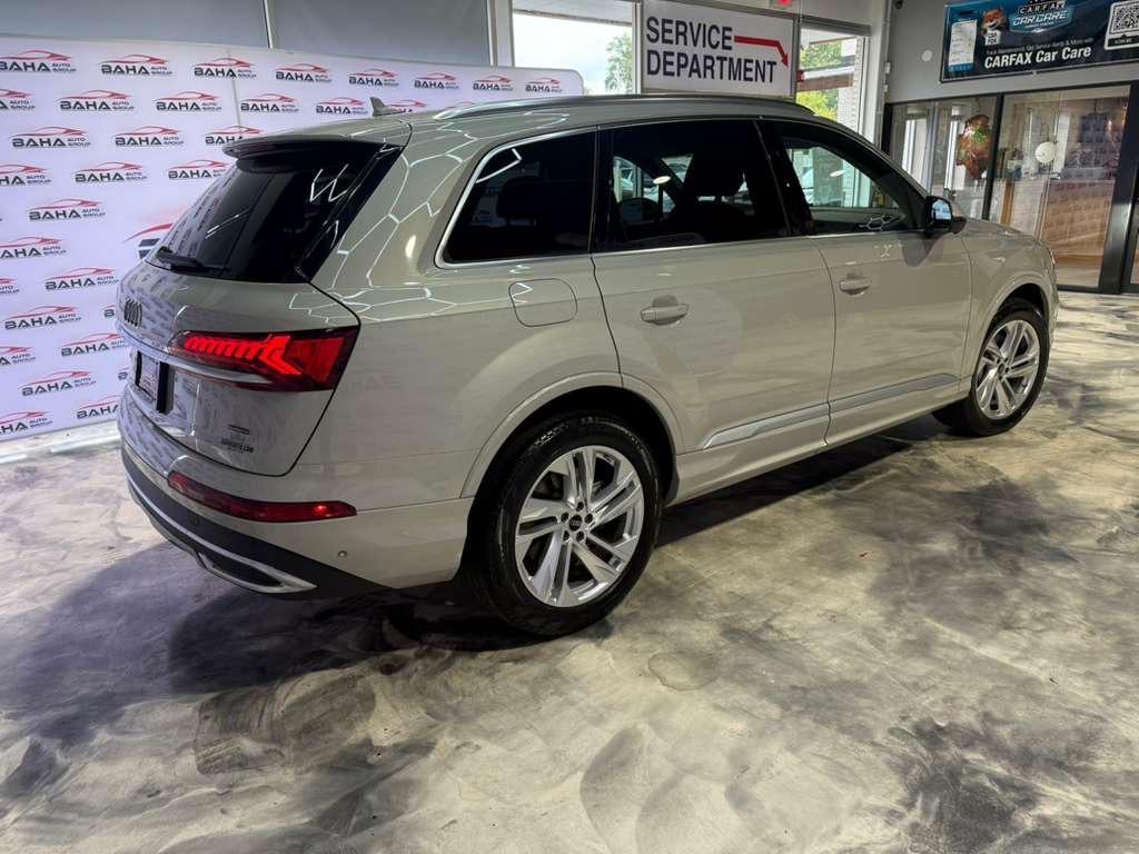 used 2024 Audi Q7 car, priced at $43,995
