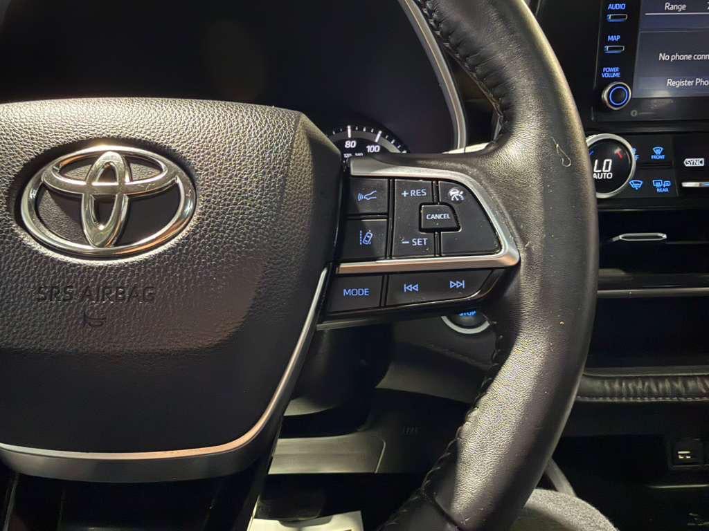 used 2021 Toyota Highlander car, priced at $29,995