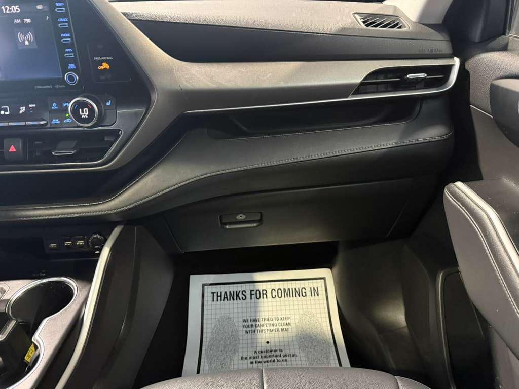 used 2021 Toyota Highlander car, priced at $29,995