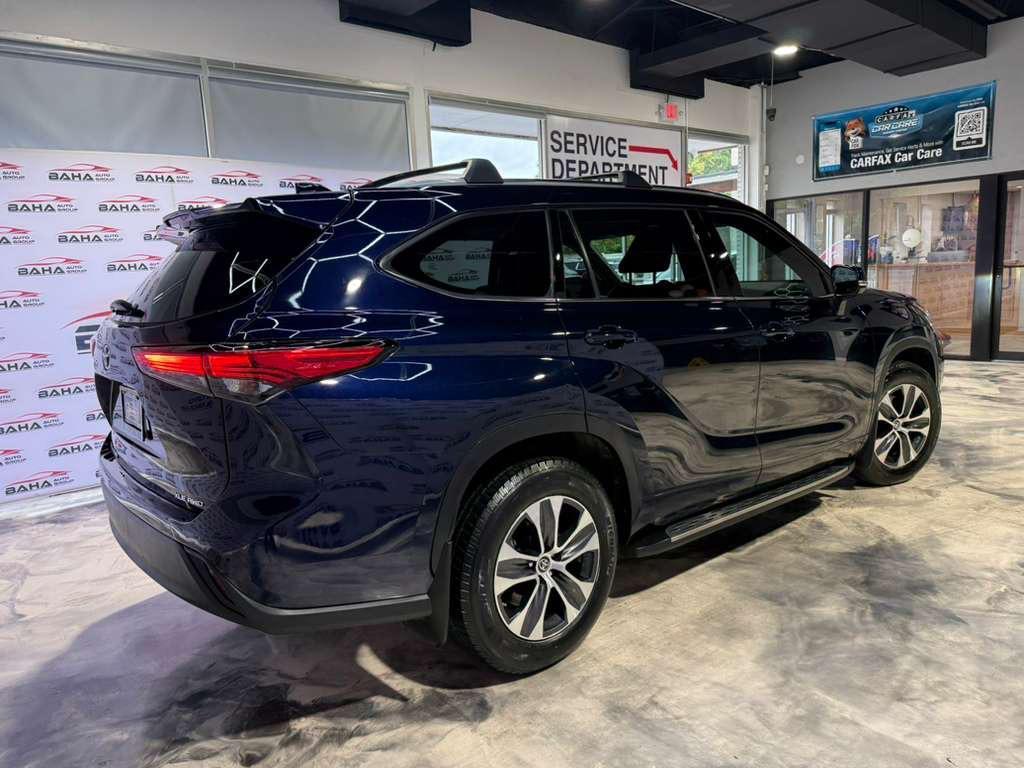 used 2021 Toyota Highlander car, priced at $29,995