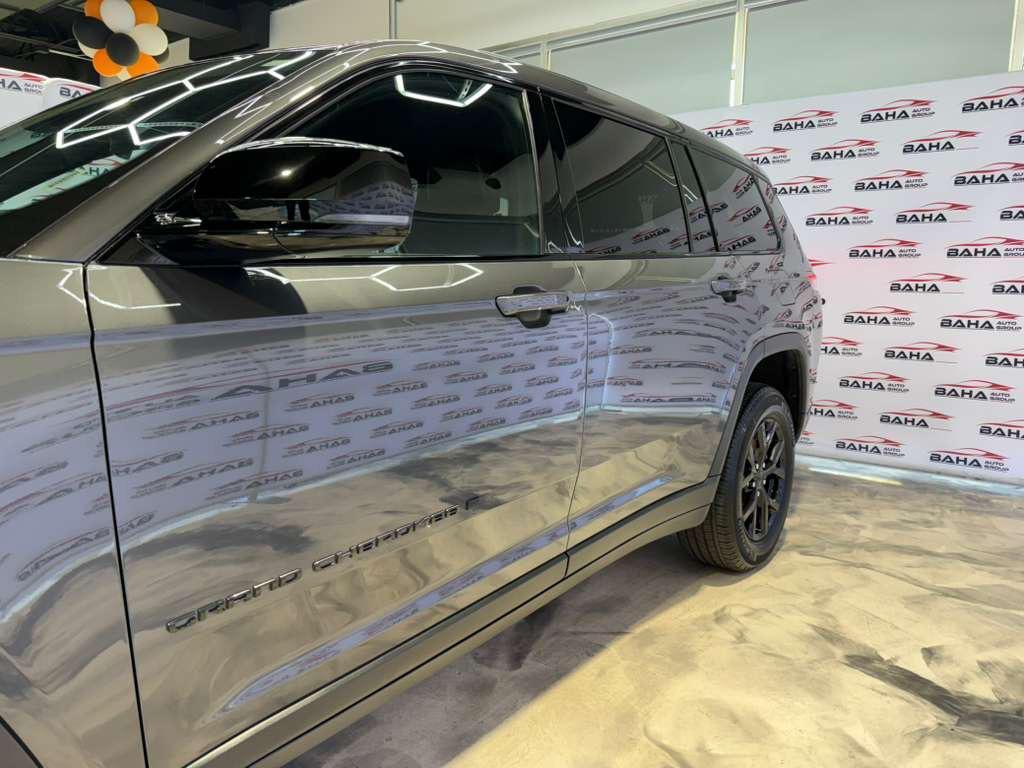 used 2024 Jeep Grand Cherokee L car, priced at $32,995