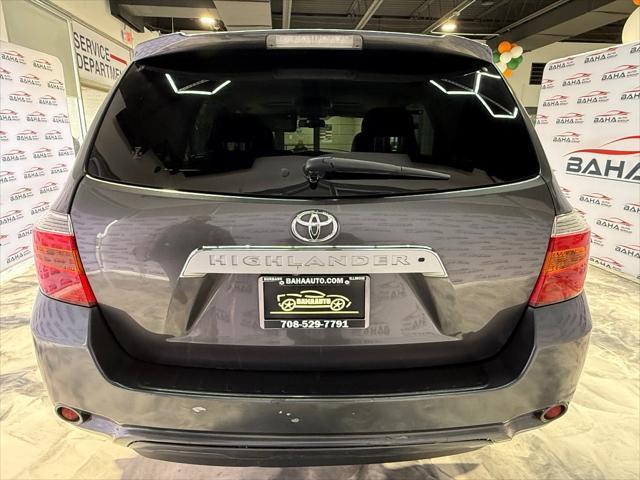 used 2010 Toyota Highlander car, priced at $12,995