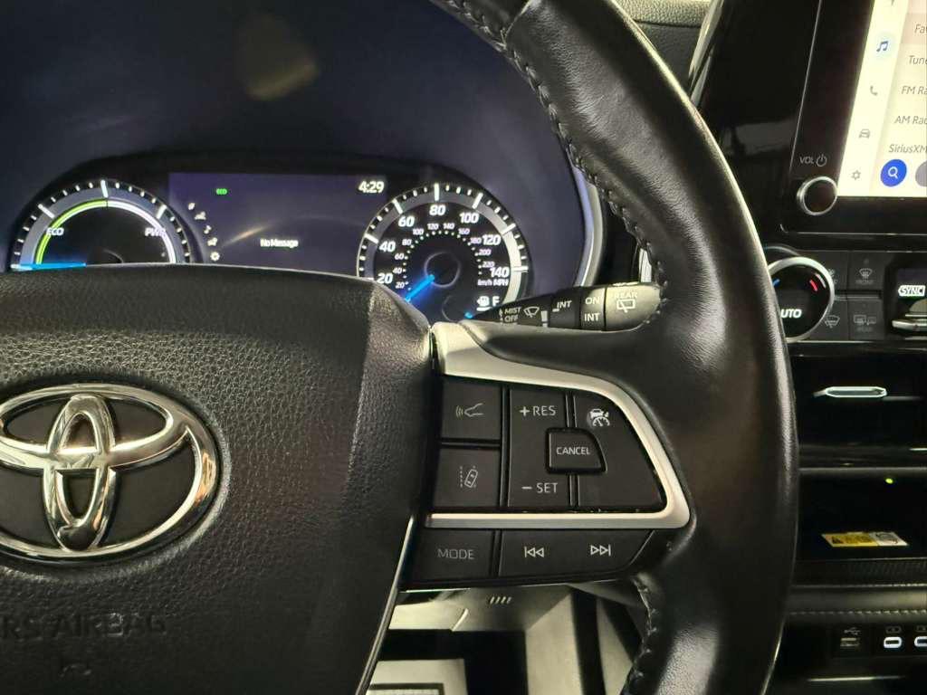 used 2023 Toyota Highlander Hybrid car, priced at $29,995