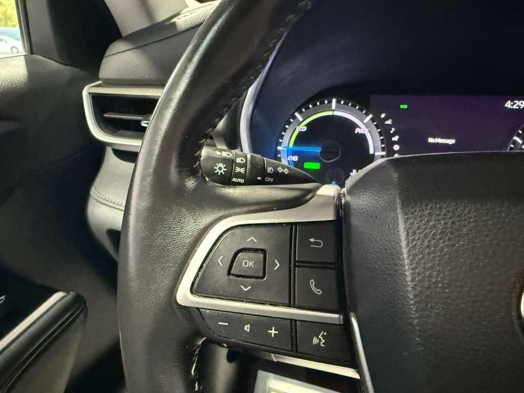 used 2023 Toyota Highlander Hybrid car, priced at $29,995
