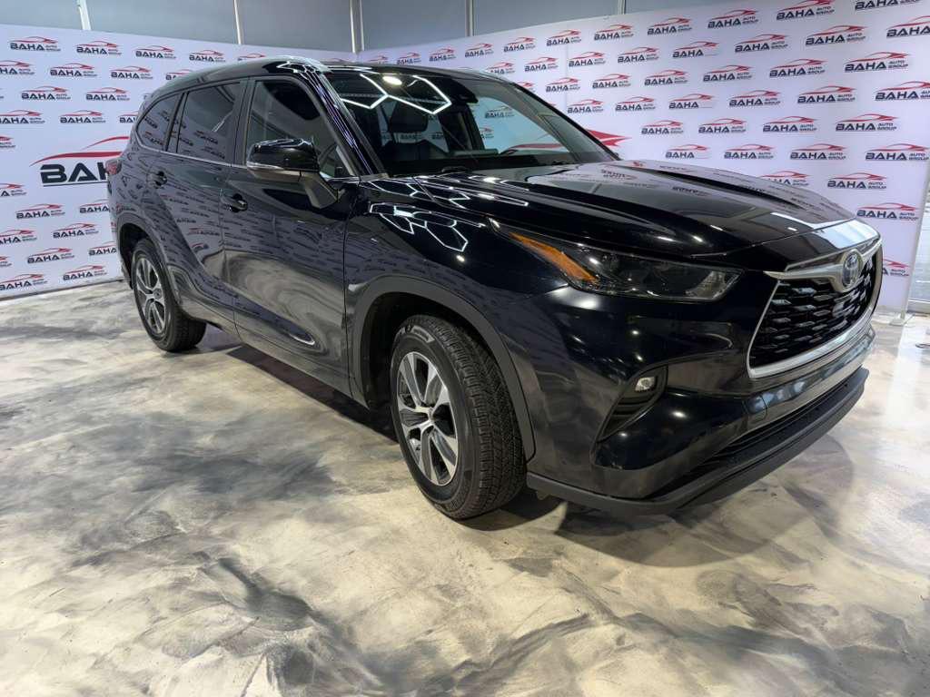 used 2023 Toyota Highlander Hybrid car, priced at $29,995