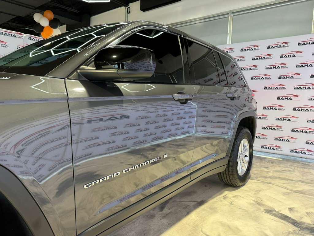 used 2022 Jeep Grand Cherokee car, priced at $26,695