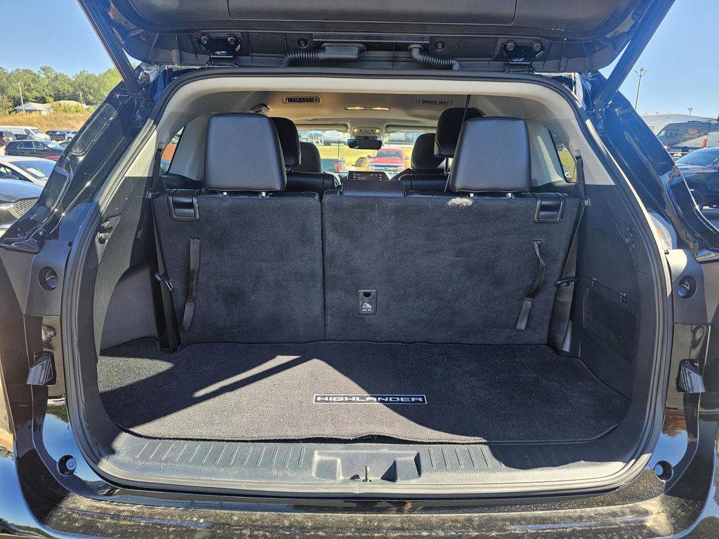 used 2022 Toyota Highlander car, priced at $29,311