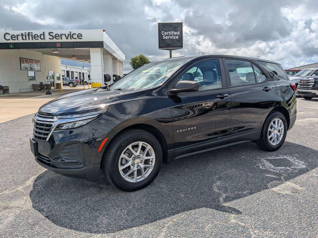 used 2023 Chevrolet Equinox car, priced at $21,877