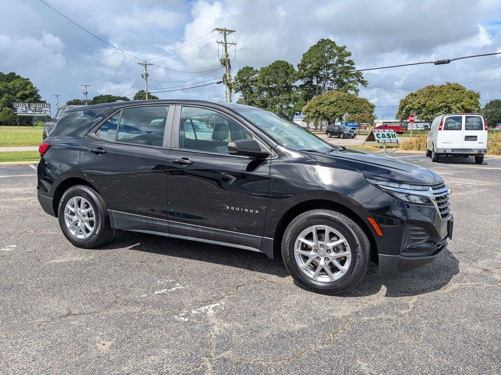 used 2023 Chevrolet Equinox car, priced at $21,877