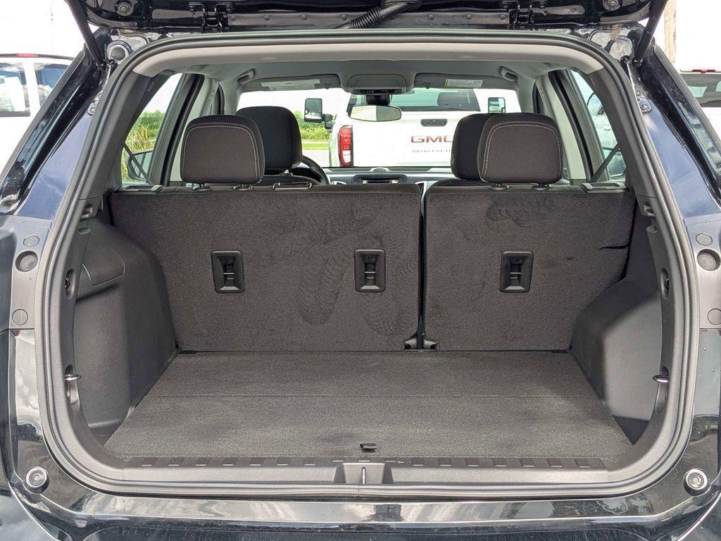 used 2023 Chevrolet Equinox car, priced at $21,877