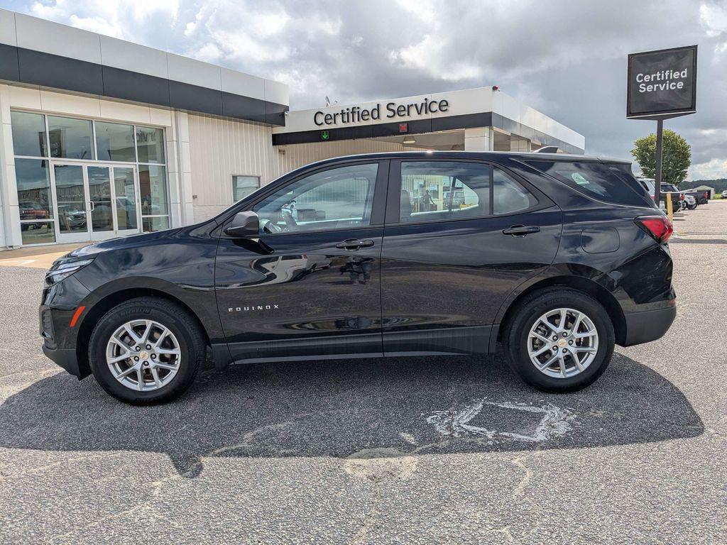 used 2023 Chevrolet Equinox car, priced at $21,877