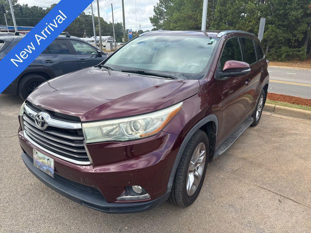 used 2016 Toyota Highlander car, priced at $18,660