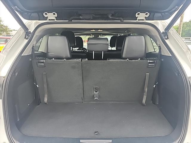 used 2022 Toyota Highlander car, priced at $37,102