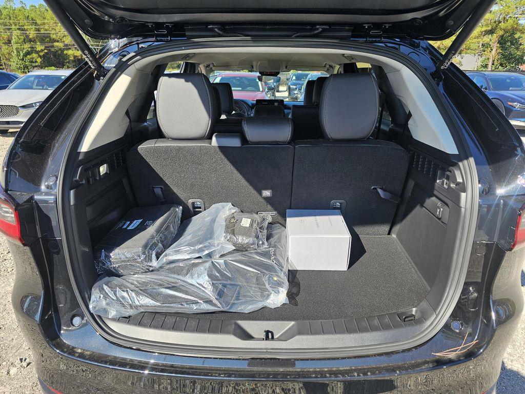 new 2025 Mazda CX-90 car, priced at $39,825
