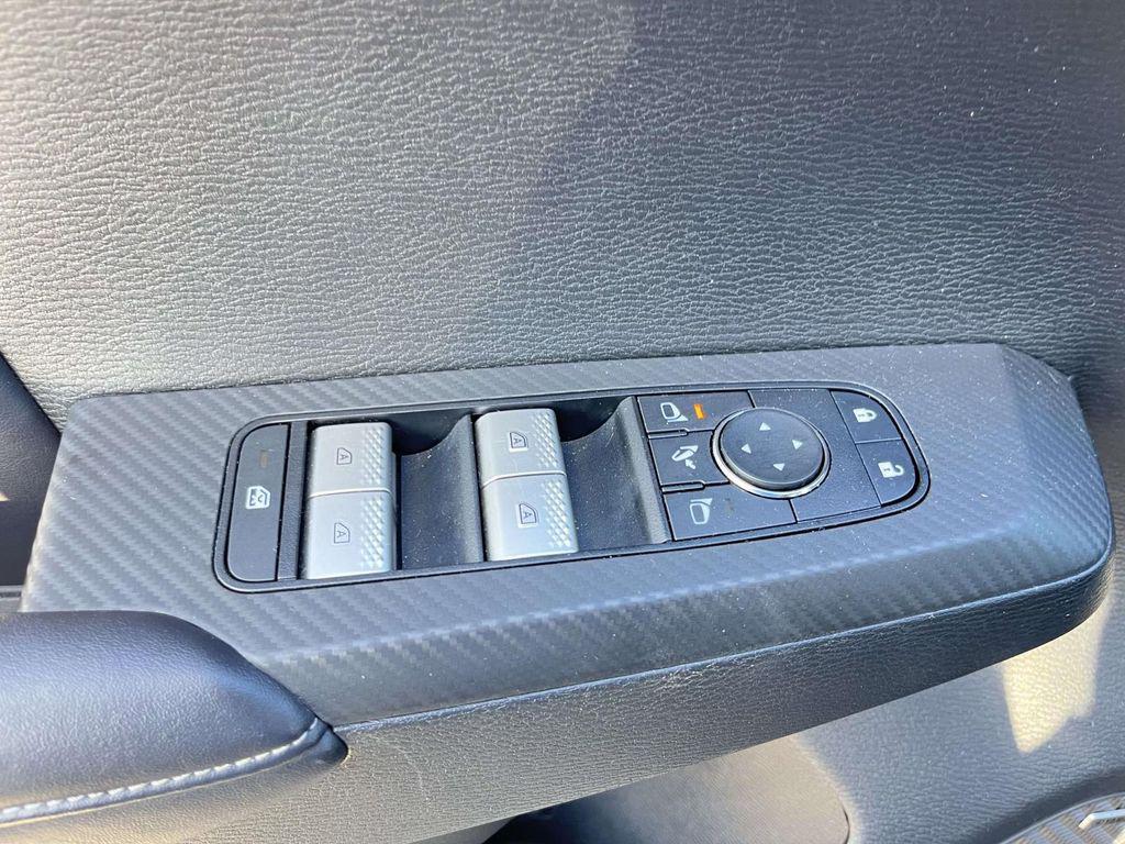 used 2025 Mitsubishi Outlander car, priced at $25,604