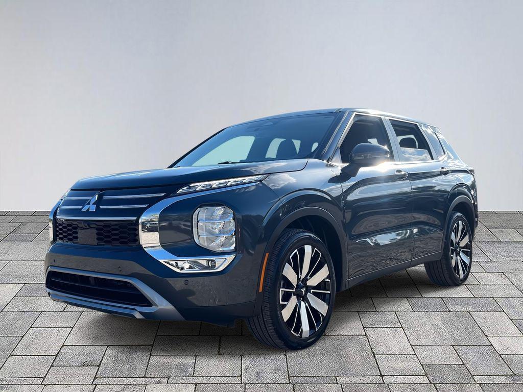 used 2025 Mitsubishi Outlander car, priced at $25,604