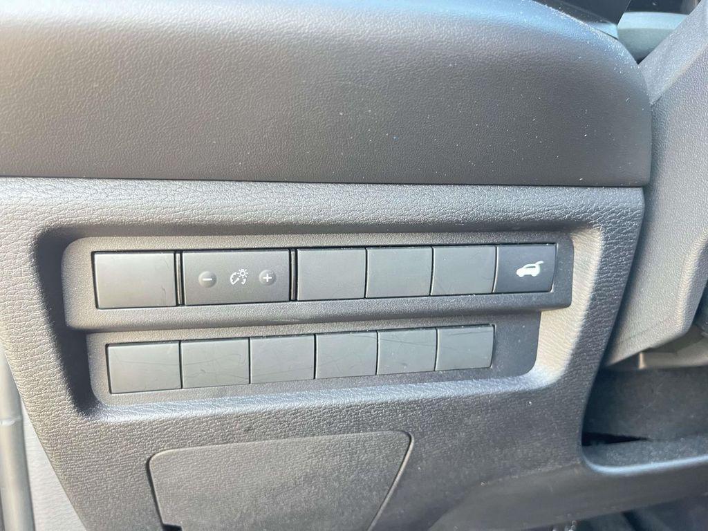 used 2025 Mitsubishi Outlander car, priced at $25,604