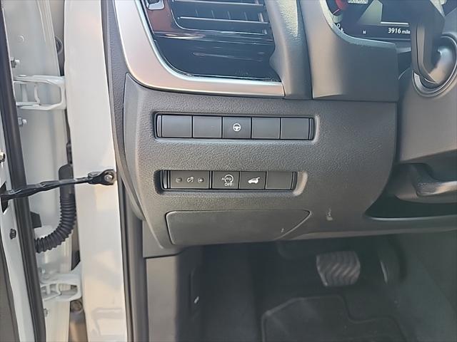 used 2024 Nissan Rogue car, priced at $32,625
