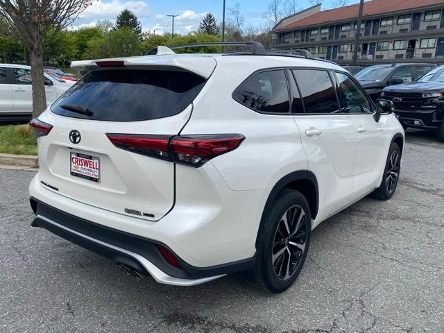 used 2021 Toyota Highlander car, priced at $36,000