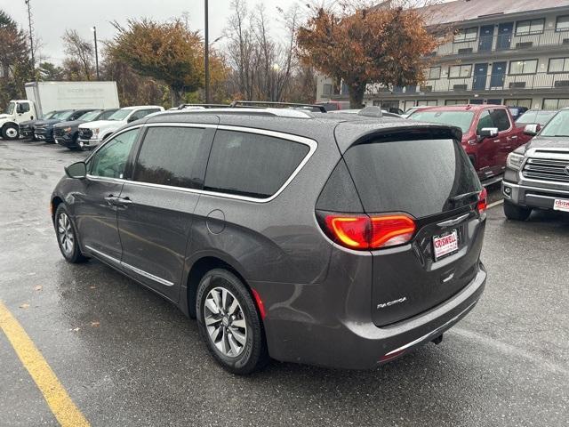 used 2020 Chrysler Pacifica car, priced at $26,500