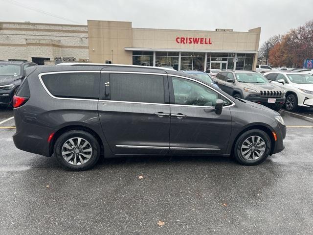 used 2020 Chrysler Pacifica car, priced at $26,500